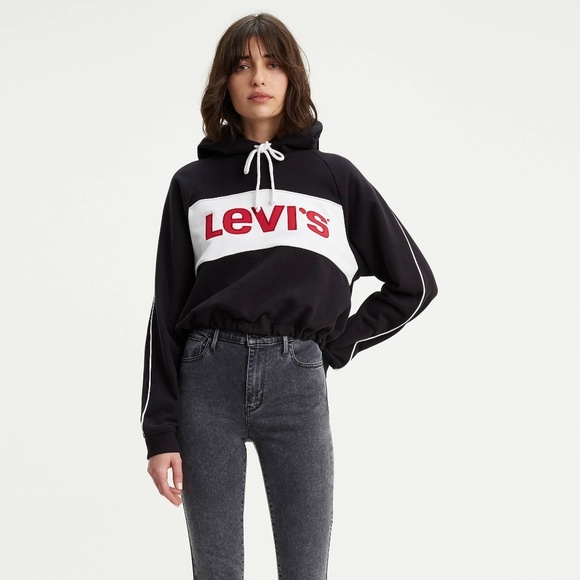 levi black hoodie